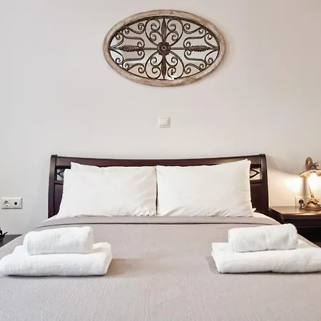 Naxos Midtown Naxos City